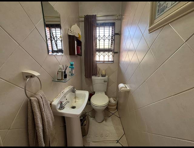 3 BEDROOM FREEHOLD FOR SALE IN KLIPPOORTJE